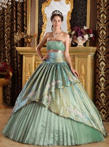 Olive Green Strapless Taffeta and Organza Sweet 15 Dresses with Appliques