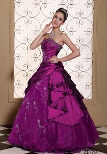 Embroidered Lace-up Organza Fuchsia Quinceaneras Dresses for Fall