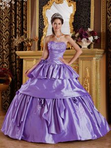 Ruched and Beaded Lavender Long Popular Quince Dresses with Flower