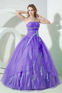Ruched Strapless Lavender Organza Quinceanera Dress with Appliques and Beading