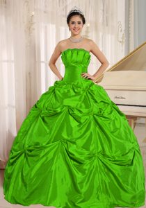 Dashing Bright Green Beaded Strapless Taffeta Dress for Quinceanera with Pick-ups