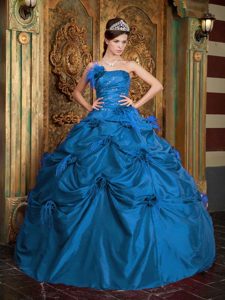 Taffeta Teal Ball Gown Strapless Quinceanera Gowns with Handle Flowers
