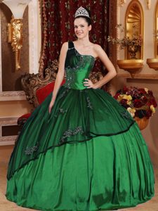 Taffeta and Organza Beaded Appliqued Quince Dresses with One Shoulder