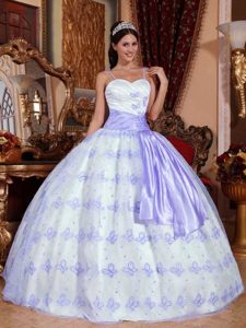 New Organza Embroidery Lilac Dress for Quinceanera with Spaghetti Straps