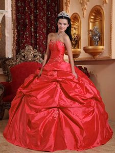 Ball Gown Strapless Taffeta Beaded Dress for Quinceanera in Coral Red