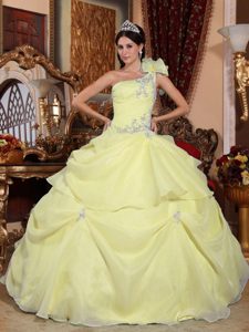 Discount Light Yellow Ball Gown One Shoulder Quinceanera Gowns