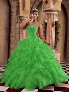 Sweetheart Ruched and Beaded Sweet Sixteen Quinceanera Dresses with Ruffles