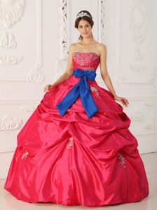 Beaded and Appliqued Quince Dresses with Pick-ups and Blue Bowknot in Red