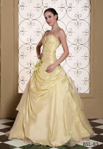 Beaded Sweetheart Light Yellow Taffeta Quinceanera Dress with Pick-ups and Flower