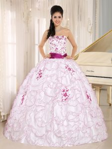 White Organza Strapless 2012 Quinceanera Gown Dress with Embroidery