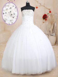 Sumptuous White Ball Gowns Beading 15th Birthday Dress Lace Up Tulle Sleeveless Floor Length