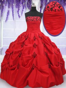 Red Vestidos de Quinceanera Military Ball and Sweet 16 and Quinceanera with Appliques and Pick Ups Strapless Sleeveless Lace Up