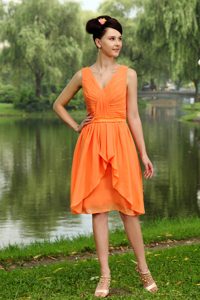 Sweet V-neck Short Chiffon Ruched Dama Dress in Orange for Summer