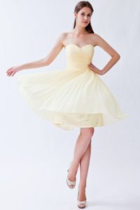 Lovely Champagne Sweetheart Knee-length Chiffon Dama Dress for Quinceanera on Sale