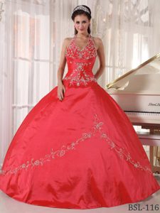Inexpensive Appliqued Taffeta Sweet 15 Dresses with Halter in Red