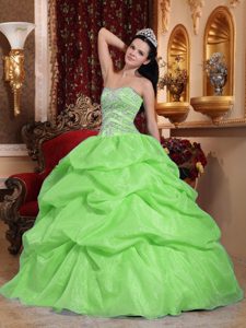 Cheap Beaded Sweetheart Organza Quince Dresses in Yellow Green