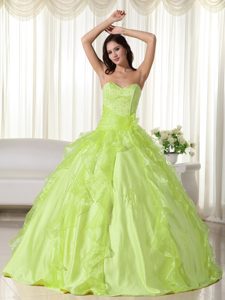 Sweetheart Organza Quinceanera Dress in Yellow Green with Embroidery