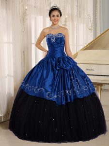 Unique Embroidery Taffeta and Tulle Quinceanera Dress in Black and Blue