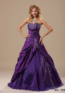 Purple Sweetheart Ruched Pick-ups Quinceanera Dress with Appliques