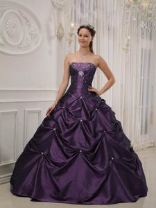 2013 Elegant Purple Ball Gown Taffeta and Satin Beaded Quinceanera Gown