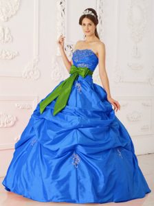 Blue Ball Gown Taffeta Beaded and Sash Strapless Quinceanera Gown Dresses