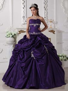 2013 Dark Purple Strapless Taffeta Appliques Quinceanera Gown Dress for Fall