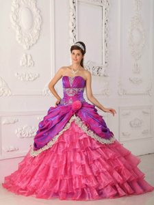 Chic Fuchsia Taffeta and Pink Organza Quinceanera Dress with Layers and Appliques