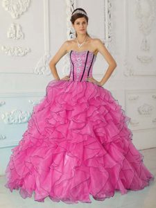 Sweetheart Pink Floor-length Organza Sweet 15 Dresses with Ruffles and Appliques