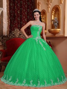 Spring Green Strapless Tulle Dresses for Quinceanera with Appliques on Promotion