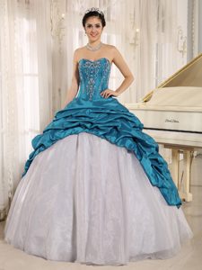 Teal and White Embroidery Sweetheart Quinceanera Dresses with Pick-ups