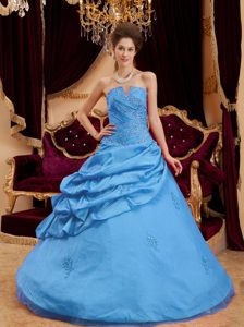 Strapless Taffeta Quinceanera Gowns with Pick-ups and Appliques in Aqua Blue