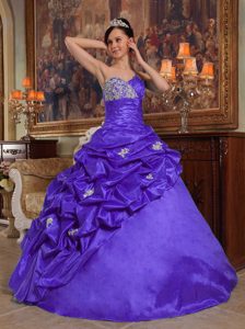 Cheap Ruched and Appliqued Taffeta Quince Dresses with Pick-ups in Royal Blue