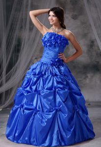 Ruching Taffeta Dress for Quince with Pick-ups and Handmade Flowers in Blue