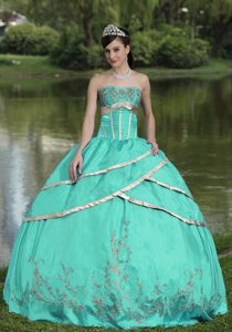 Clearance Strapless Sweet 16 Dresses with Embroidery and Layers in Apple Blue