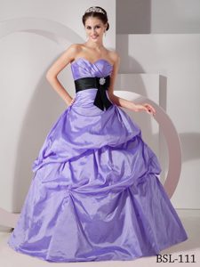 Classical Ruched Sweetheart Taffeta Quinceanea Dress with Sash in Lilac