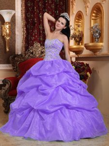 2014 Lavender Sweetheart Organza Beaded Quinceanera Dress with Pick-up