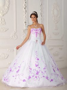 Pretty White Strapless Satin and Organza Quinceanera Dress with Embroidery