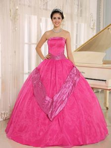 Coral Red Beaded Strapless Quinceanera Gown Dresses on Wholesale Price