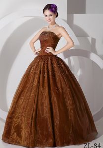 2013 Beading Strapless Brown Quinceanera Dresses with Ruches in the Mainstream