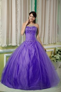 Elegant Beaded Sweetheart Floor-length Tulle Quinceanera Dress in Purple
