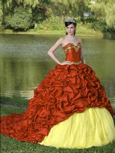 Unique Appliqued Organza and Taffeta Red Quinceanera Dress with Pick-ups