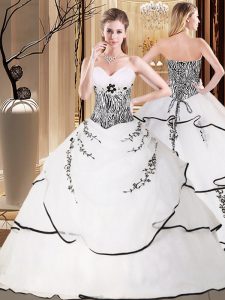 Sumptuous Sweep Train Ball Gowns Sweet 16 Dresses White Sweetheart Organza Sleeveless Lace Up